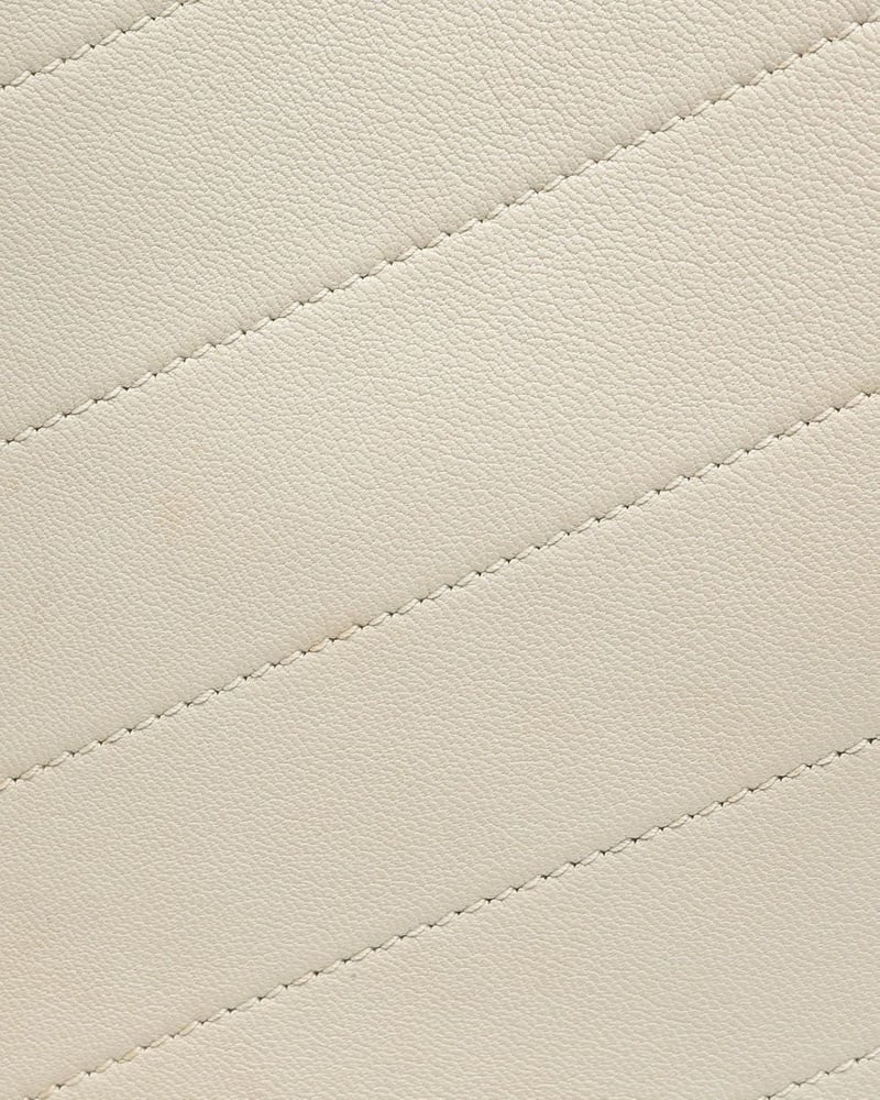 44049_bf43405484_file-full