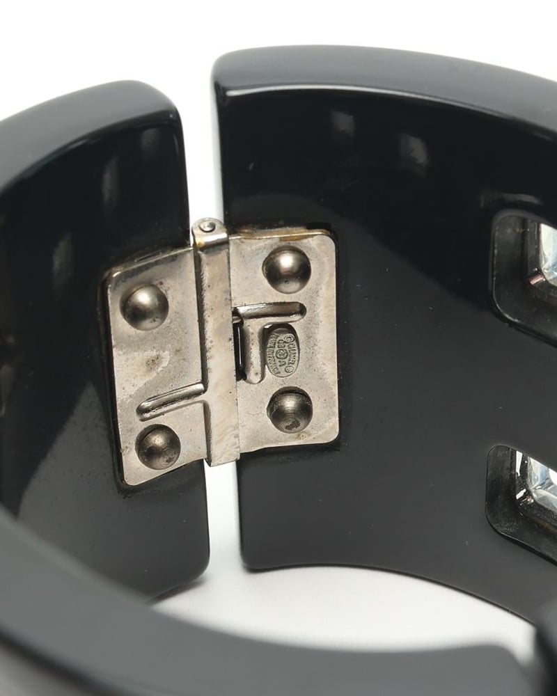 45872_d5537e3c97_file-full