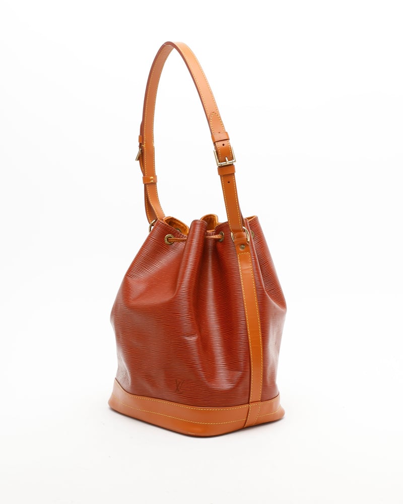 45897_864-32026_3-full