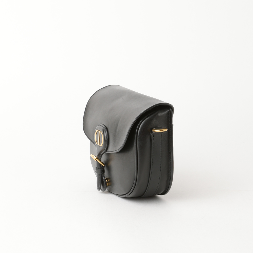 9297_7d8b32c444-a2590019-10-full