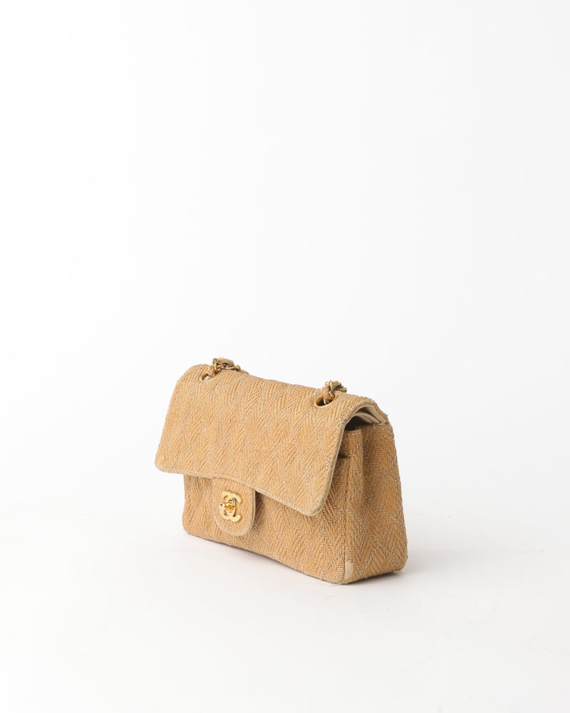 972_460b94398a-222297817-2-full